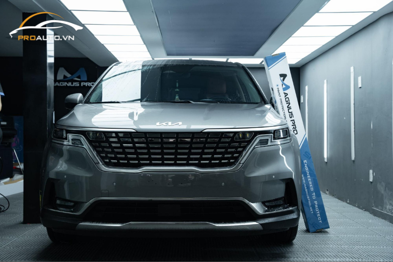 Kia Carnival dán PPF Magnus Pro tại PROAUTO.VN