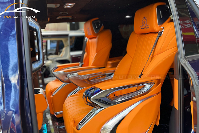 Kia Carnival độ Limousine sang xịn đầy đẳng cấp