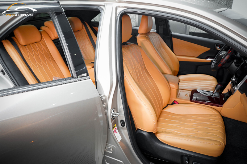 Kinh nghiệm bọc ghế da ô tô 5 chỗ