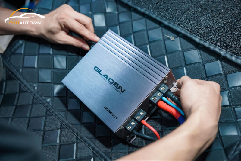 Kinh nghiệm độ âm thanh xe Toyota Land Cruiser đỉnh cao