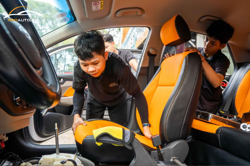 Kinh nghiệm đổi màu nội thất xe Honda City