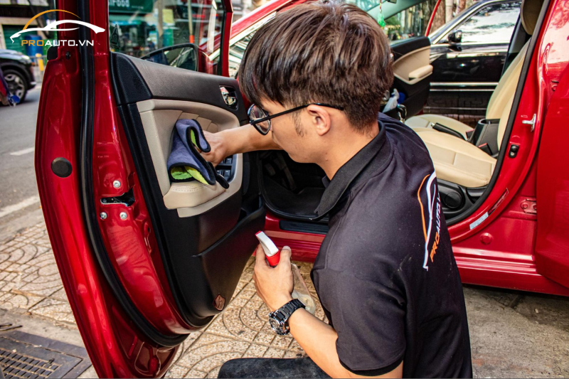 Kinh nghiệm đổi màu nội thất xe Jaguar F-Type chủ xe cần biết