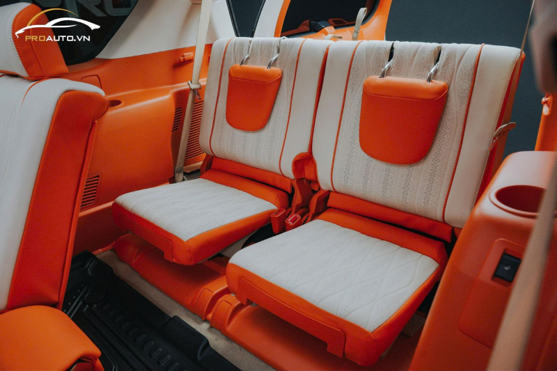 Kinh nghiệm đổi màu nội thất xe Toyota Land Cruiser