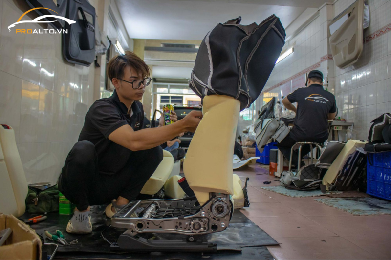 Kinh nghiệm đổi màu nội thất xe Toyota Wigo chủ xe cần biết