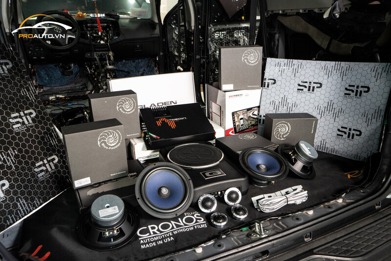 Kinh nghiệm khi độ âm thanh xe Hyundai Custin hiệu quả