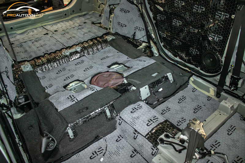 Kinh nghiệm thi công cách âm xe hơi hiệu quả