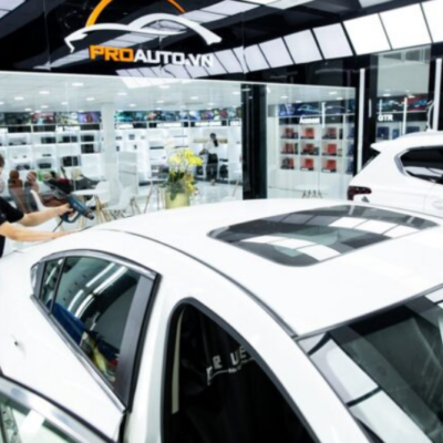 ky thuat vien dan phim cach nhiet cho xe o to 1 1