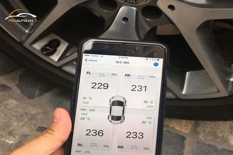 Lắp cảm biến áp suất lốp ô tô giúp bơm lốp đúng thời điểm, kéo dài tuổi thọ, tránh hao phí nhiên liệu