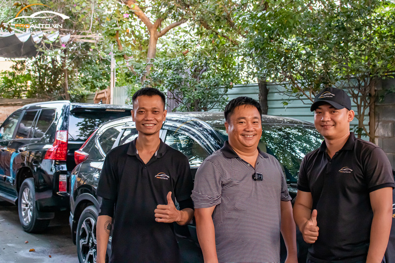 Dịch vụ thi công lắp đặt màn hình Android ô tô tại nhà