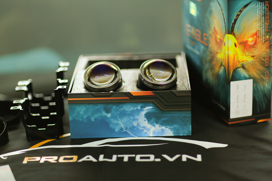 Độ Đèn Bi Gầm Aozoom Eagle Cho Xe Highlander