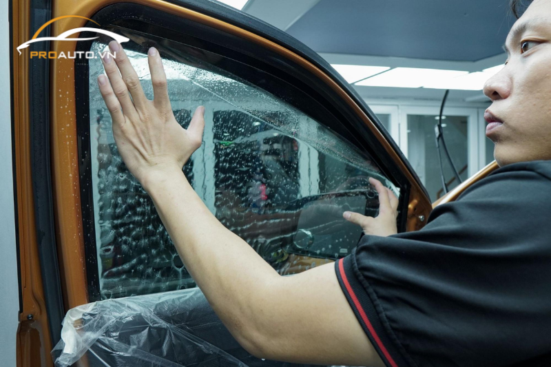 Lợi ích của việc dán phim cách nhiệt xe Mitsubishi Zinger