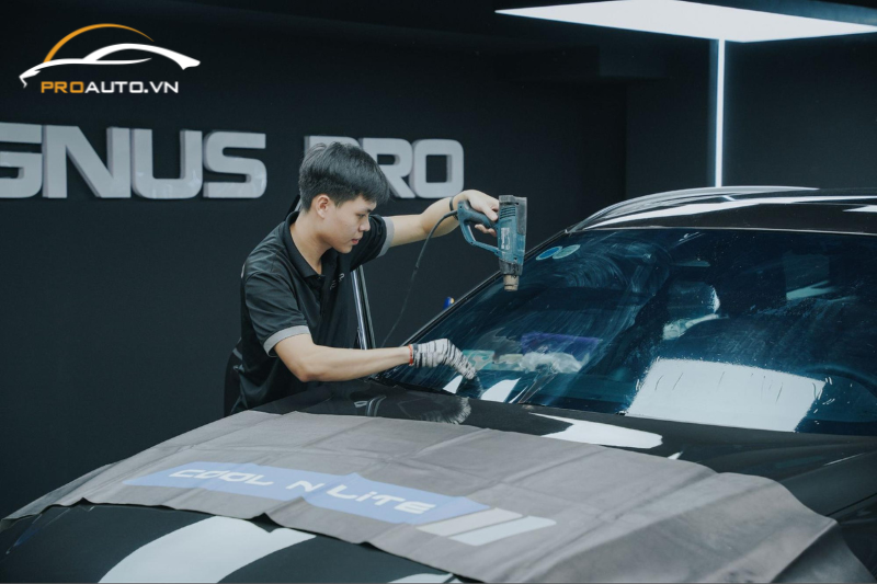 Lợi ích của việc dán phim cách nhiệt xe Subaru Legacy