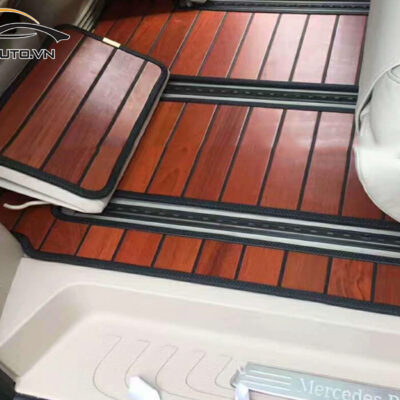 lot san go xe Mer V250 4 1