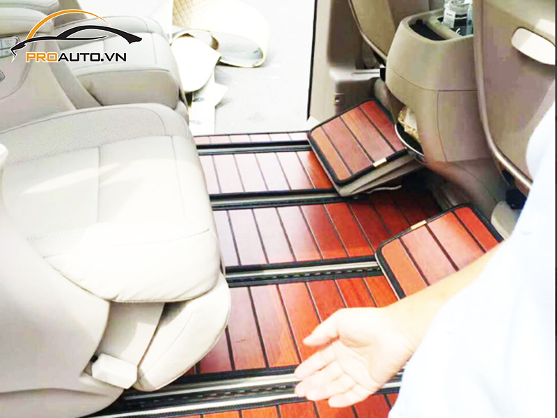 Lót sàn gỗ xe hơi Mercedes V250