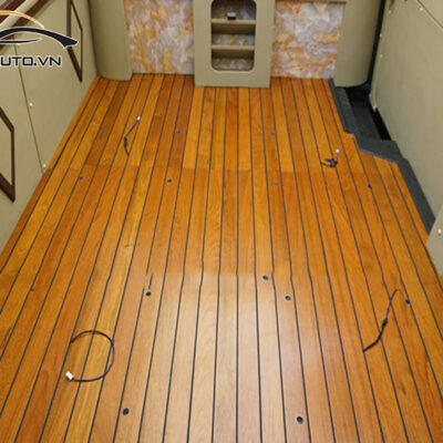 lot san go xe ford tourneo h5 1