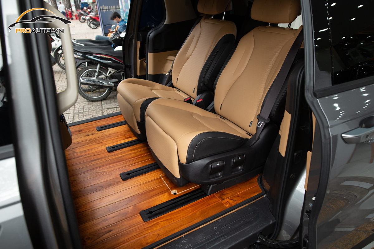 Lót sàn gỗ ô tô Kia Carnival