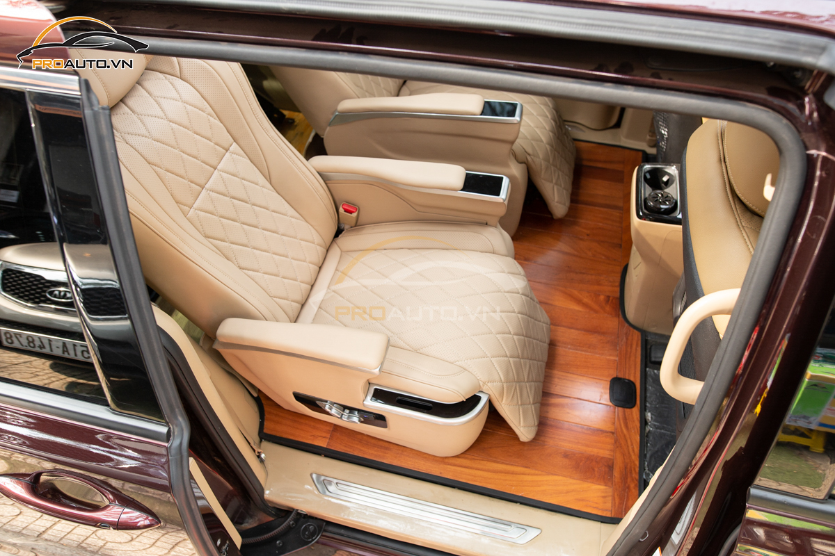 Lót sàn gỗ xe hơi Kia Sedona