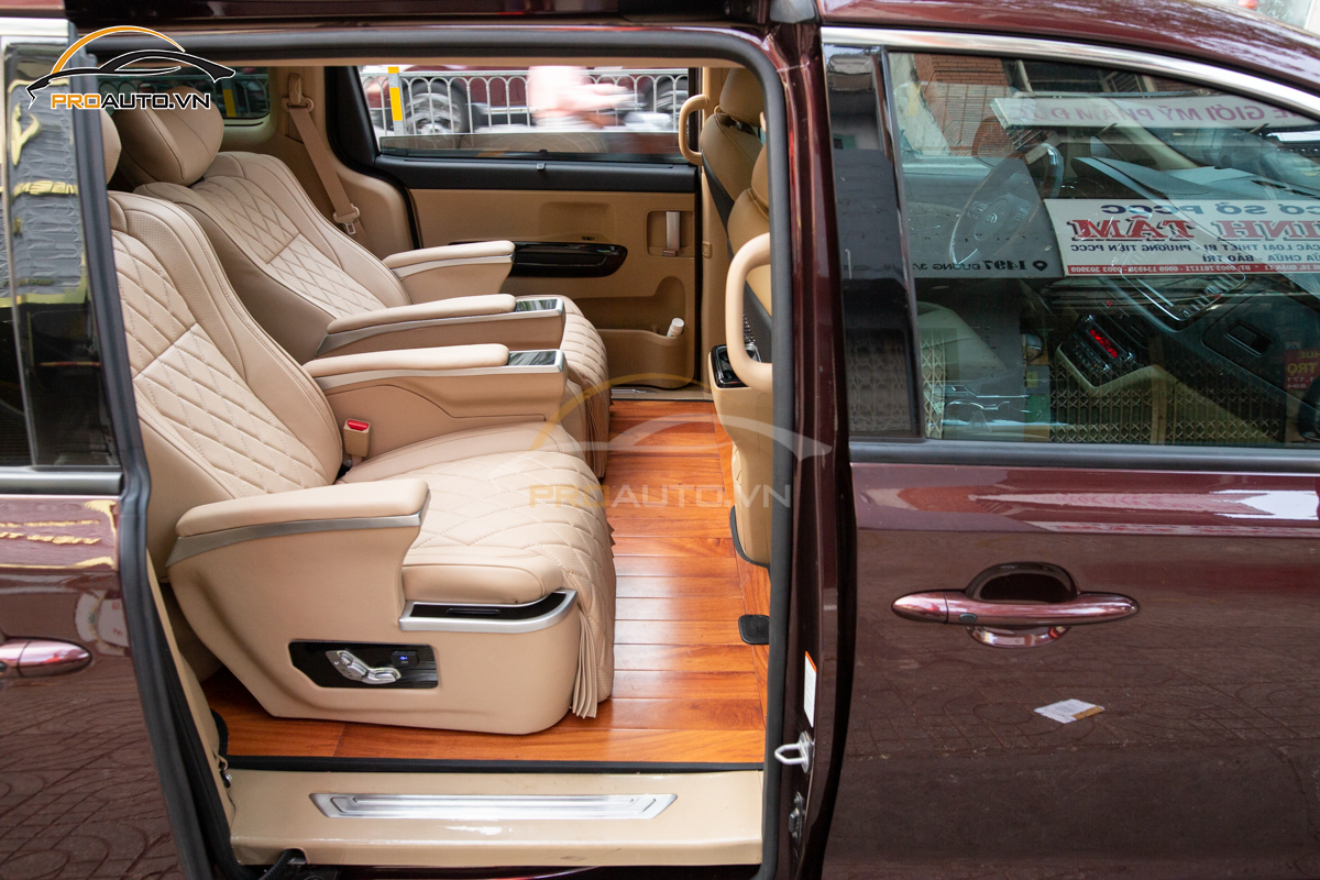 Lót sàn gỗ ô tô Kia Sedona