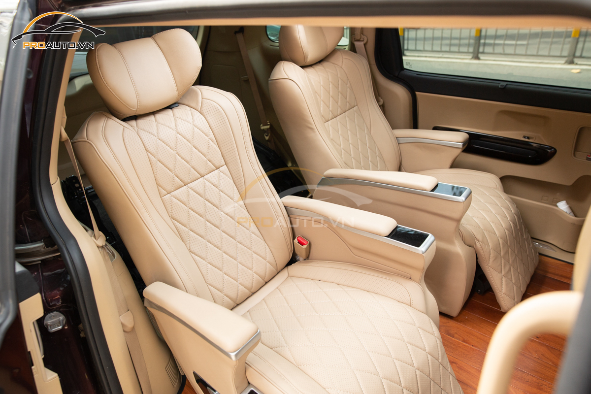 Lót sàn gỗ ô tô Kia Sedona