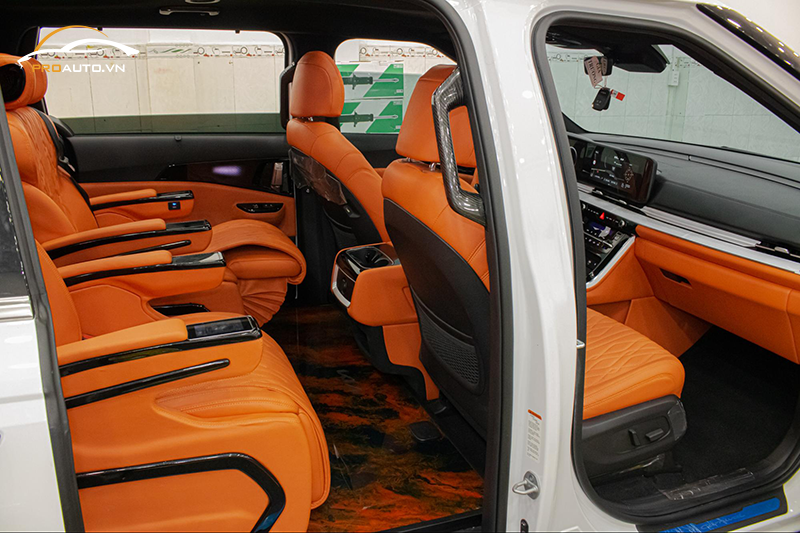 Lót sàn nhựa vân đá cho xe Kia Carnival