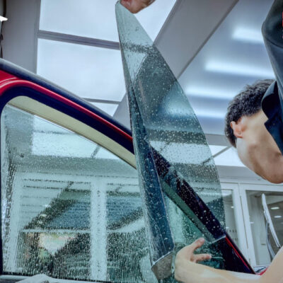 Dán phim cách nhiệt xe Hyundai Custin