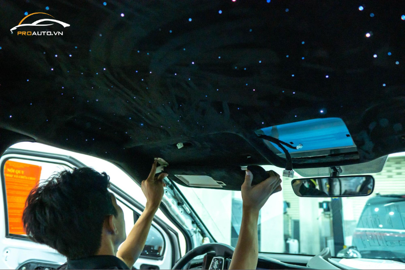 Lưu ý khi đổi màu nội thất xe Toyota Rush