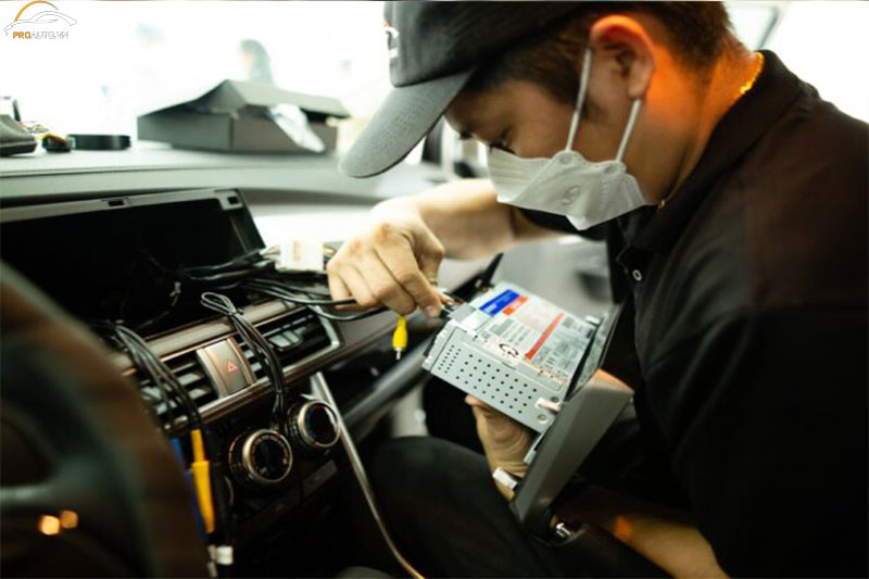 Lưu ý khi lắp đặt màn hình ô tô Android