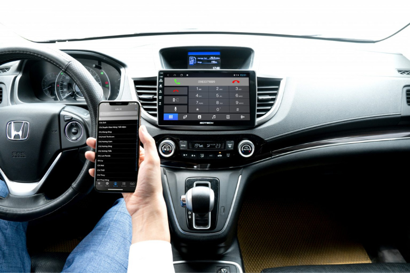 Màn Gotech giúp kết nối điện thoại giúp chủ xe nghe nói rảnh tay
