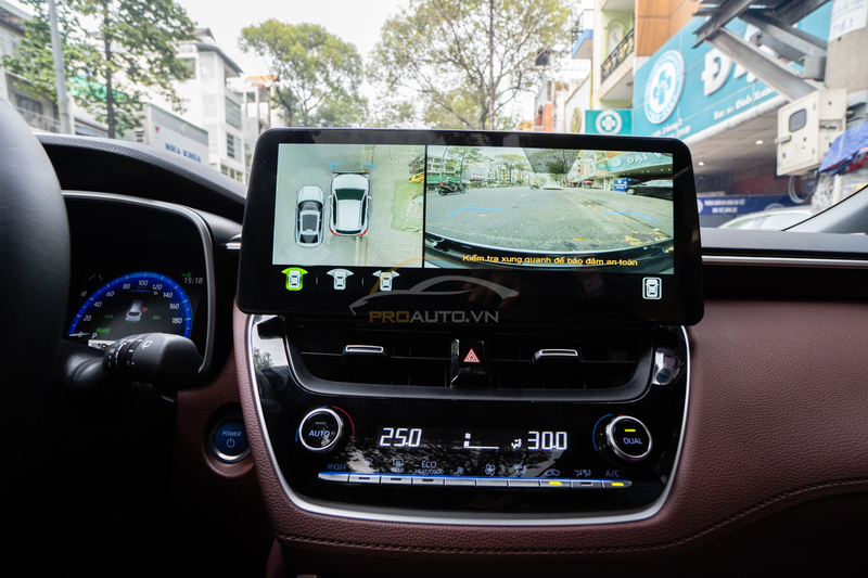 Màn hình Android ô tô với tích hợp camera 360