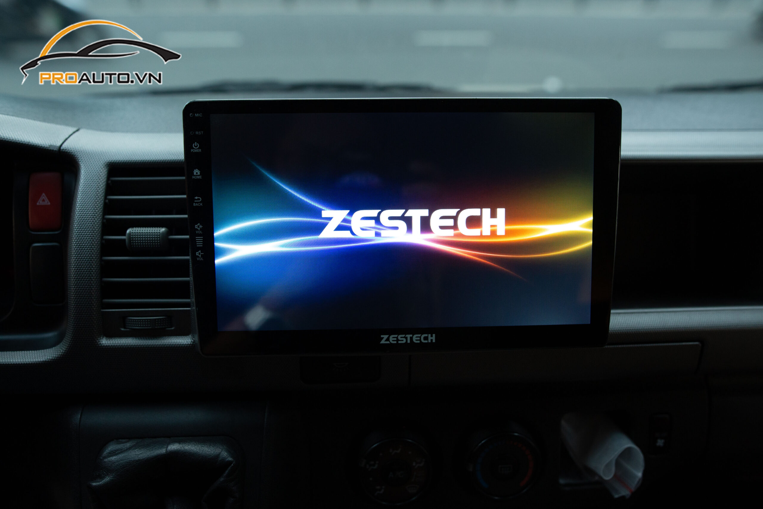Lắp DVD Zestech tại Proauto.vn