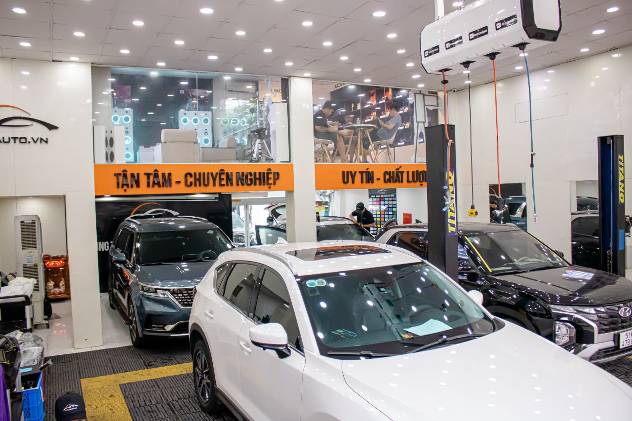Trung tâm phụ kiện ô tô cao cấp TP.HCM