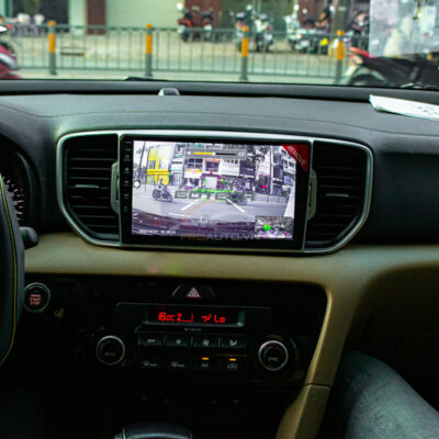 man hinh qled cam ung da diem 1