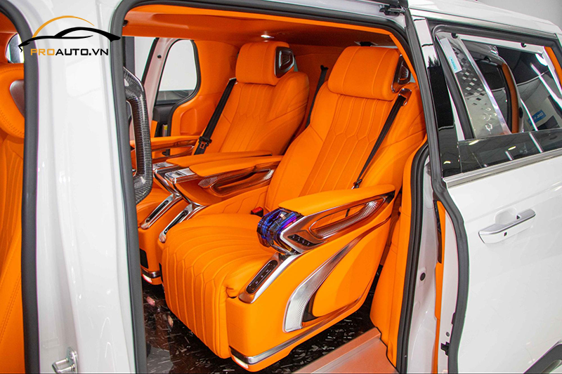 Mẫu độ ghế Limousine Kia Carnival hiện đại