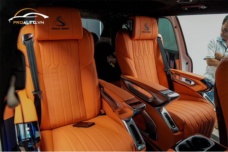 Mẫu ghế Limousine Crystal 4.0 