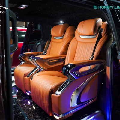 Mẫu xe Carnival độ Limousine màu nâu