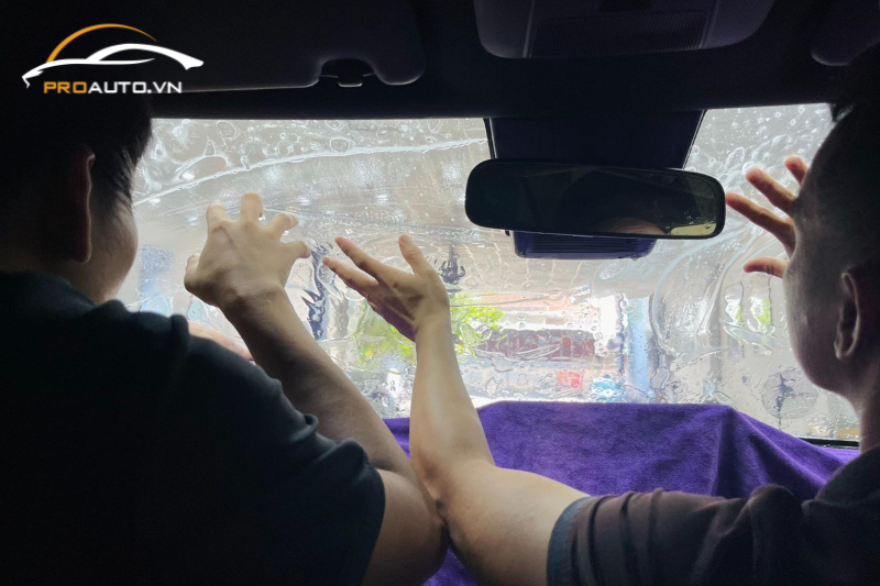 Một số lưu ý cần biết khi dán phim cách nhiệt xe Suzuki Swift