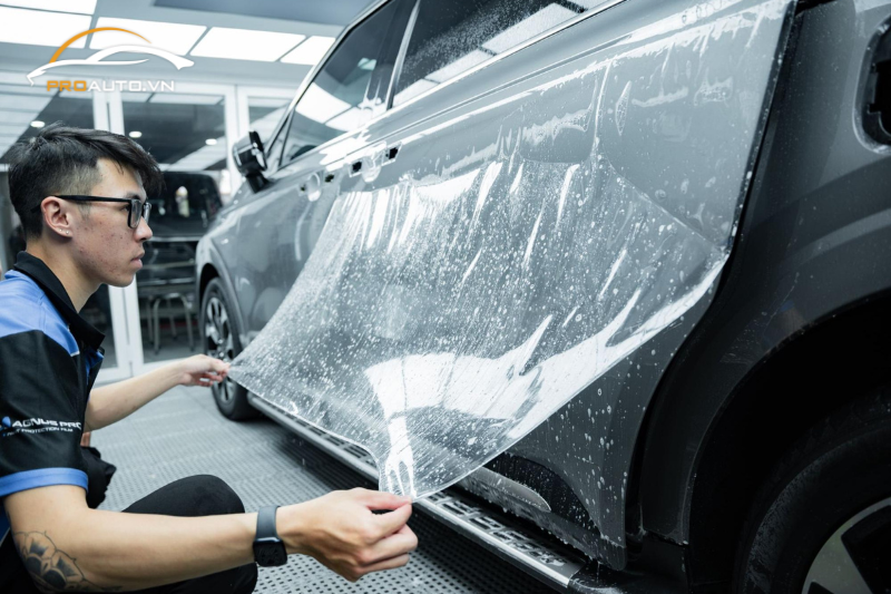 Một số lưu ý mà chủ xe cần biết khi dán phim PPF xe Kia Carnival