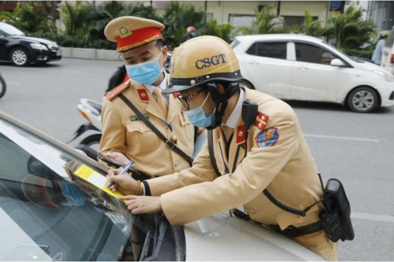 Mức phạt khi vi phạm biển báo cấm vượt 