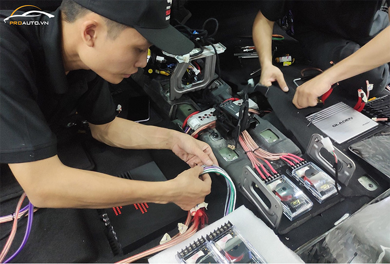 Nâng cấp âm thanh cho xe Skoda Kodiaq