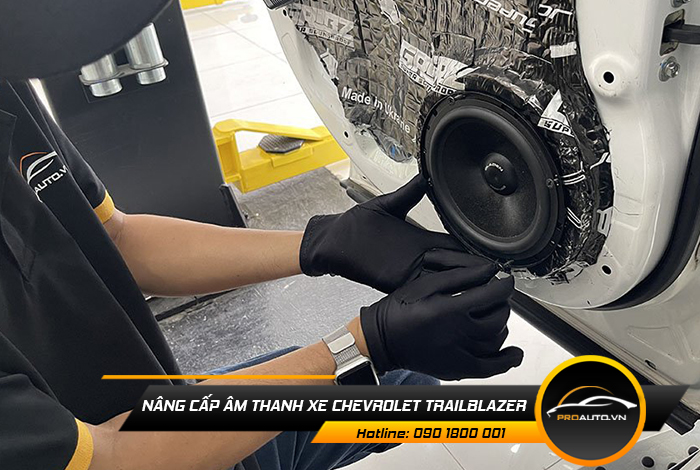 nang cap am thanh xe chevrolet trailblazer