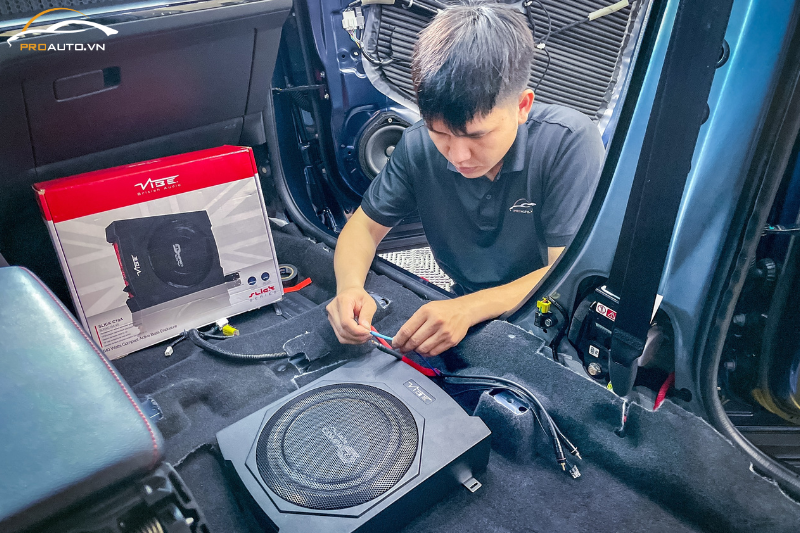 Có nên độ loa cho xe ô tô?