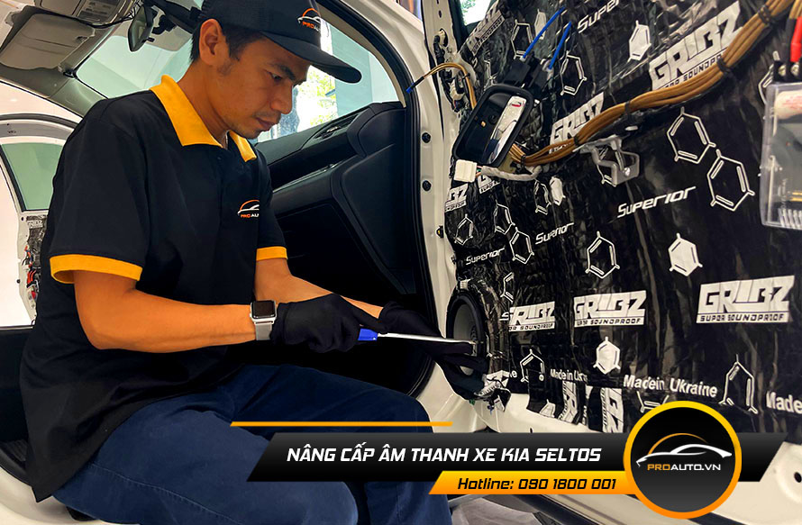 nang cap am thanh xe kia seltos
