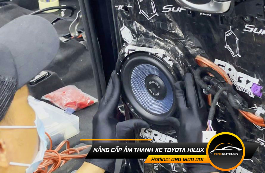 Nâng cấp loa sub âm thanh xe Toyota Hilux