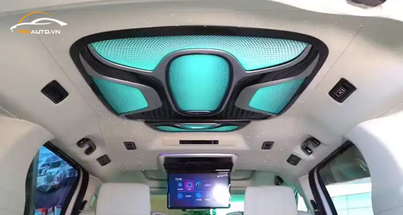 Nâng cấp đèn trần xe Kia Carnival Spaceship độc đáo của Hongyi