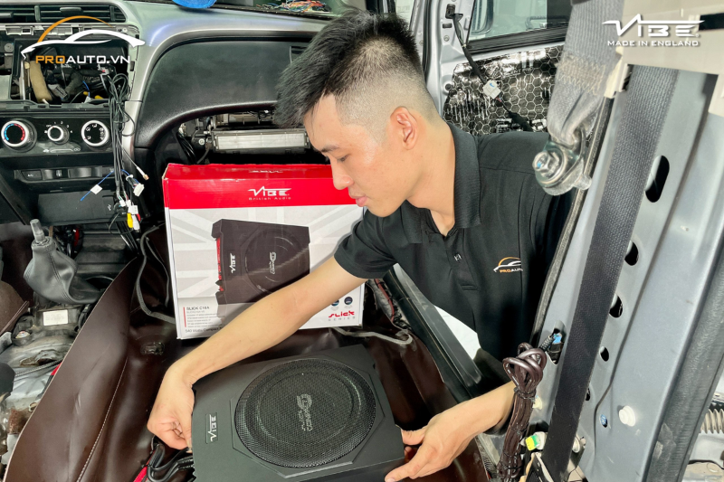 Nâng cấp loa Subwoofer SLICKC10A-V0 cho xe Honda City 