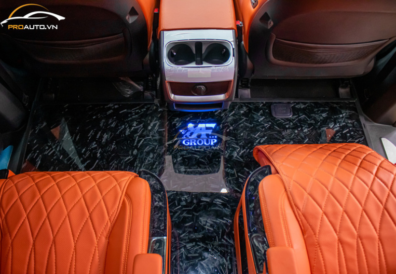 Nâng cấp sàn Carbon cho xe Hyundai Starex 