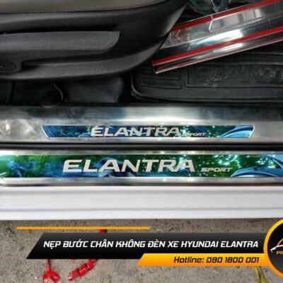 nep buoc chan khong den xe hyundai elantra 1