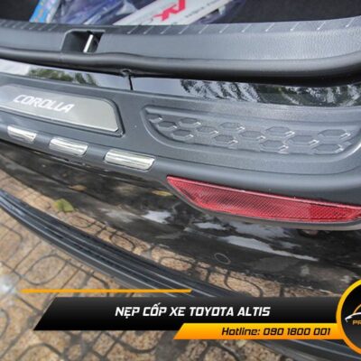 nep cop xe toyota altis 1