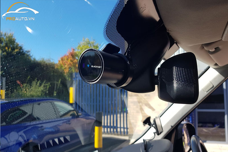 Nextbase dash camera hỗ trợ báo chống trộm hiệu quả