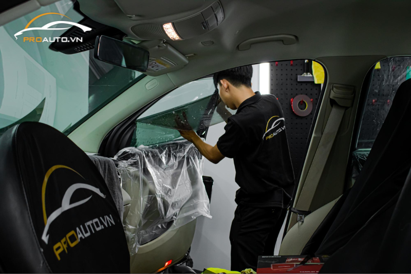 Những kinh nghiệm hữu ích khi dán phim cách nhiệt xe Subaru Outback